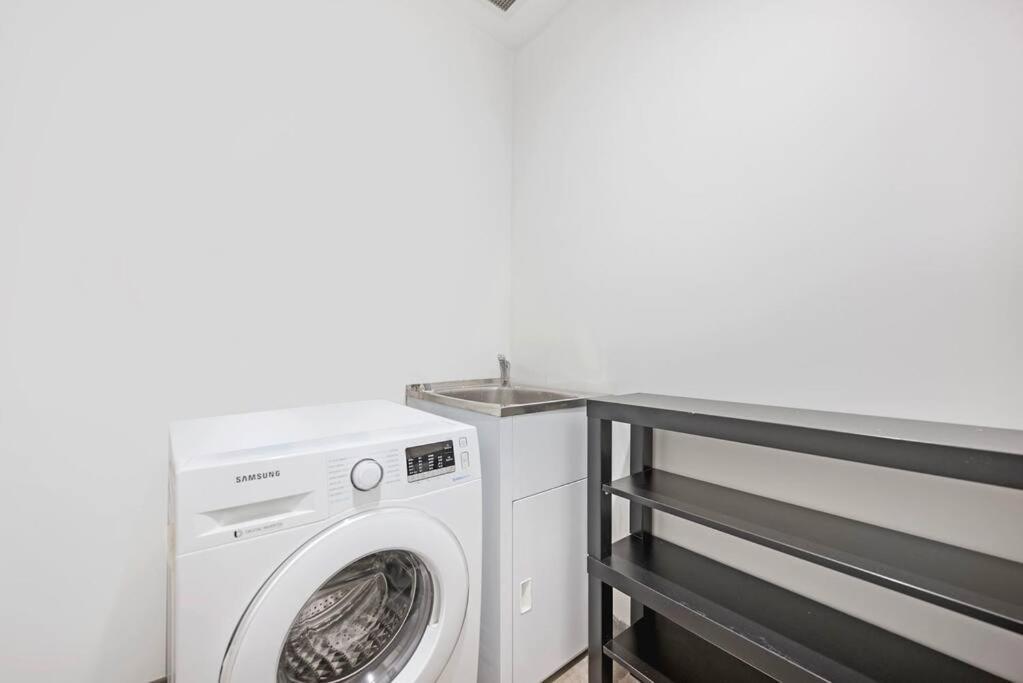 Convenient 3Br Close To Airport & Mascot Station Sydney Luaran gambar